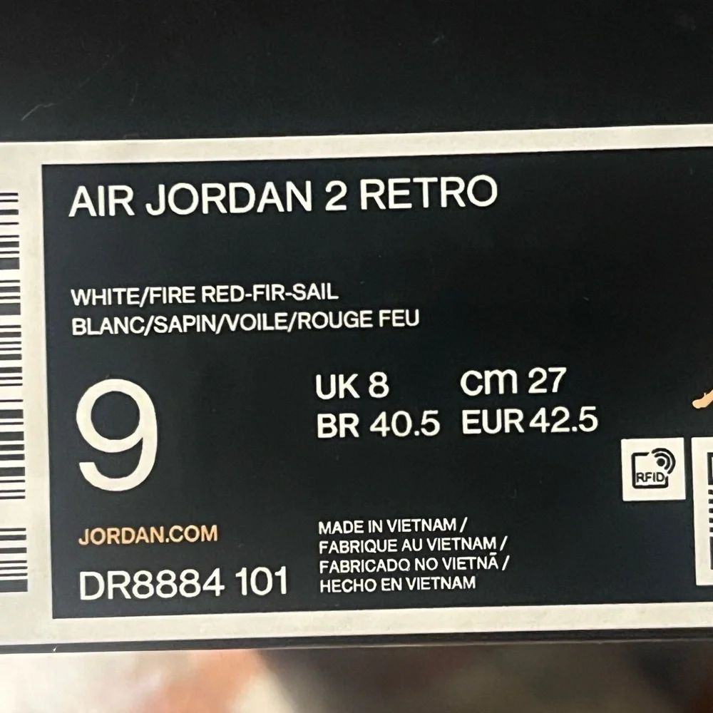 Jordan White and Red Sneakers Classic Basketball Design - Picture 6 of 6